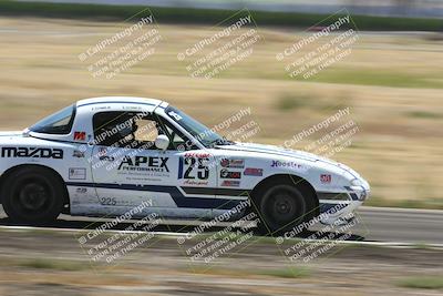 media/Jun-01-2024-CalClub SCCA (Sat) [[0aa0dc4a91]]/Group 3/Race/